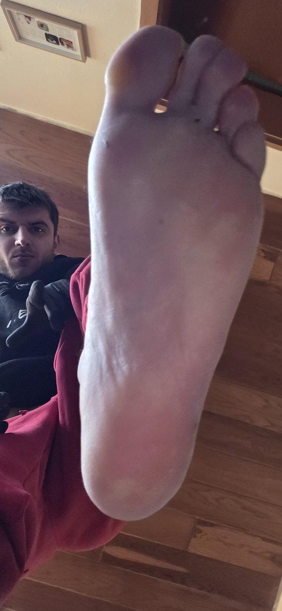 FINDOM R€D 🔻 tweet media