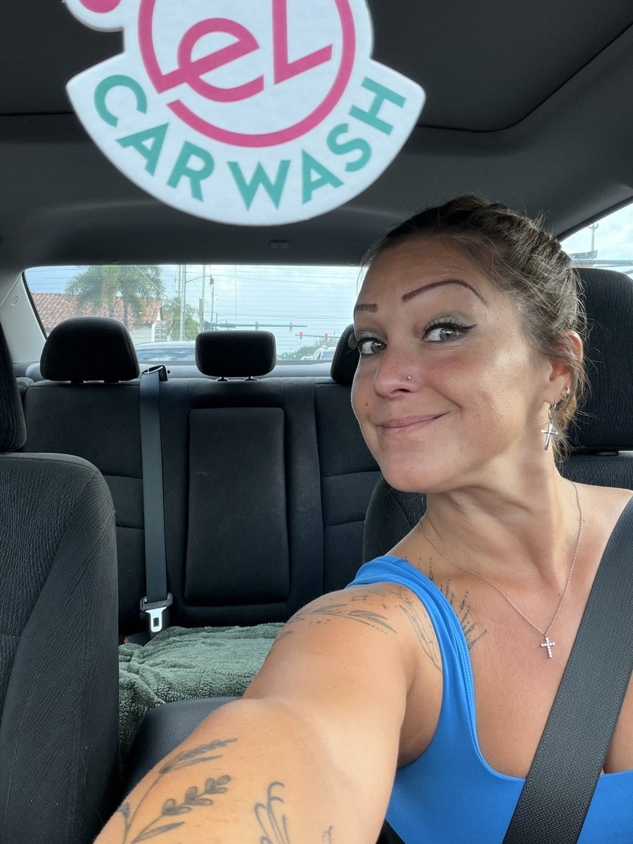 emily mac 🧀 tweet media