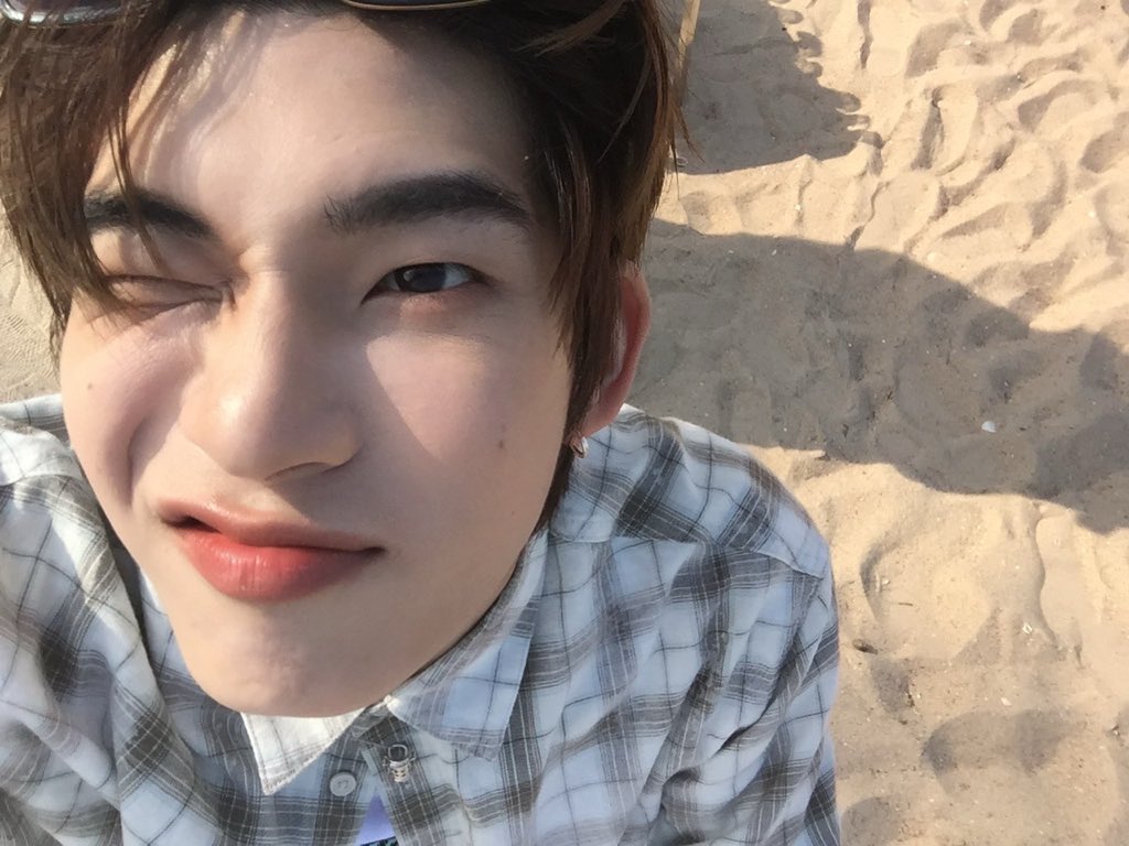 𝓖 JS – on hiatus. tweet media