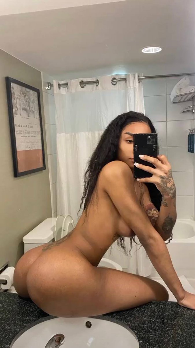 amante a la transexual tweet media