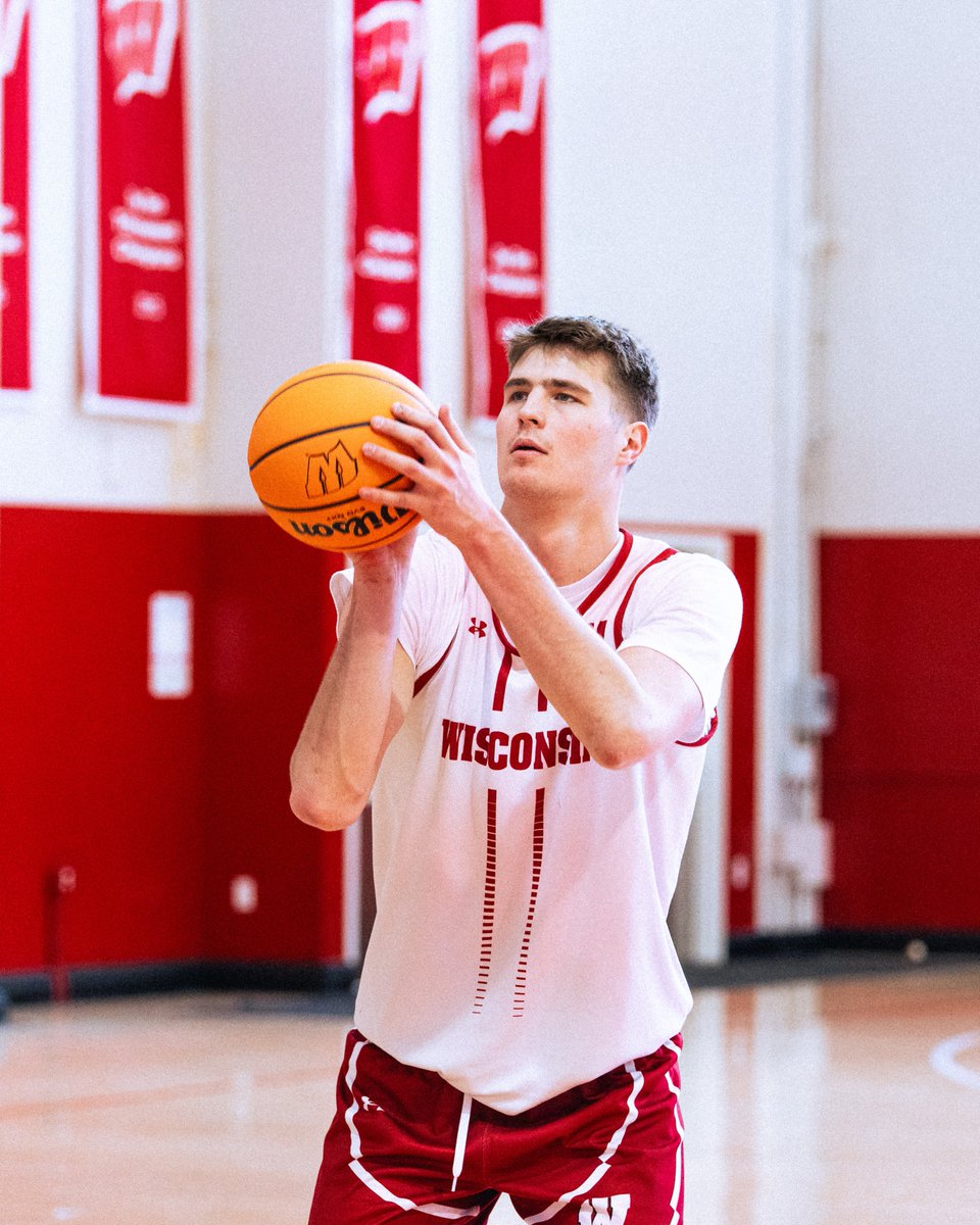 Wisconsin Basketball tweet media