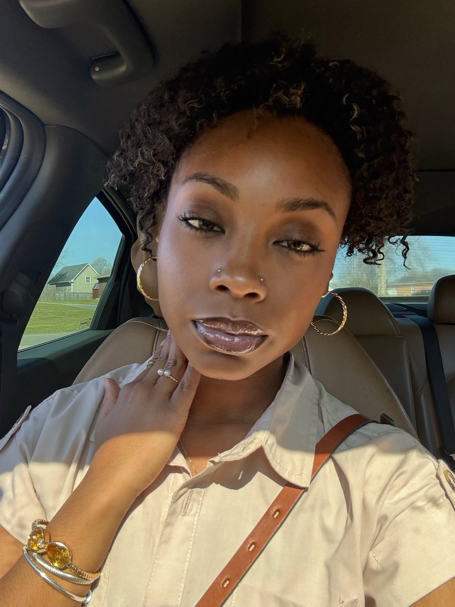 liyah 👩🏾‍❤️‍💋‍👩🏽 tweet media