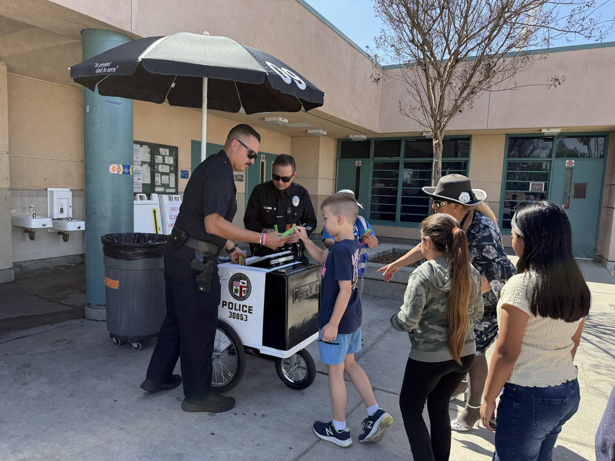 LAPD Van Nuys Div. tweet media