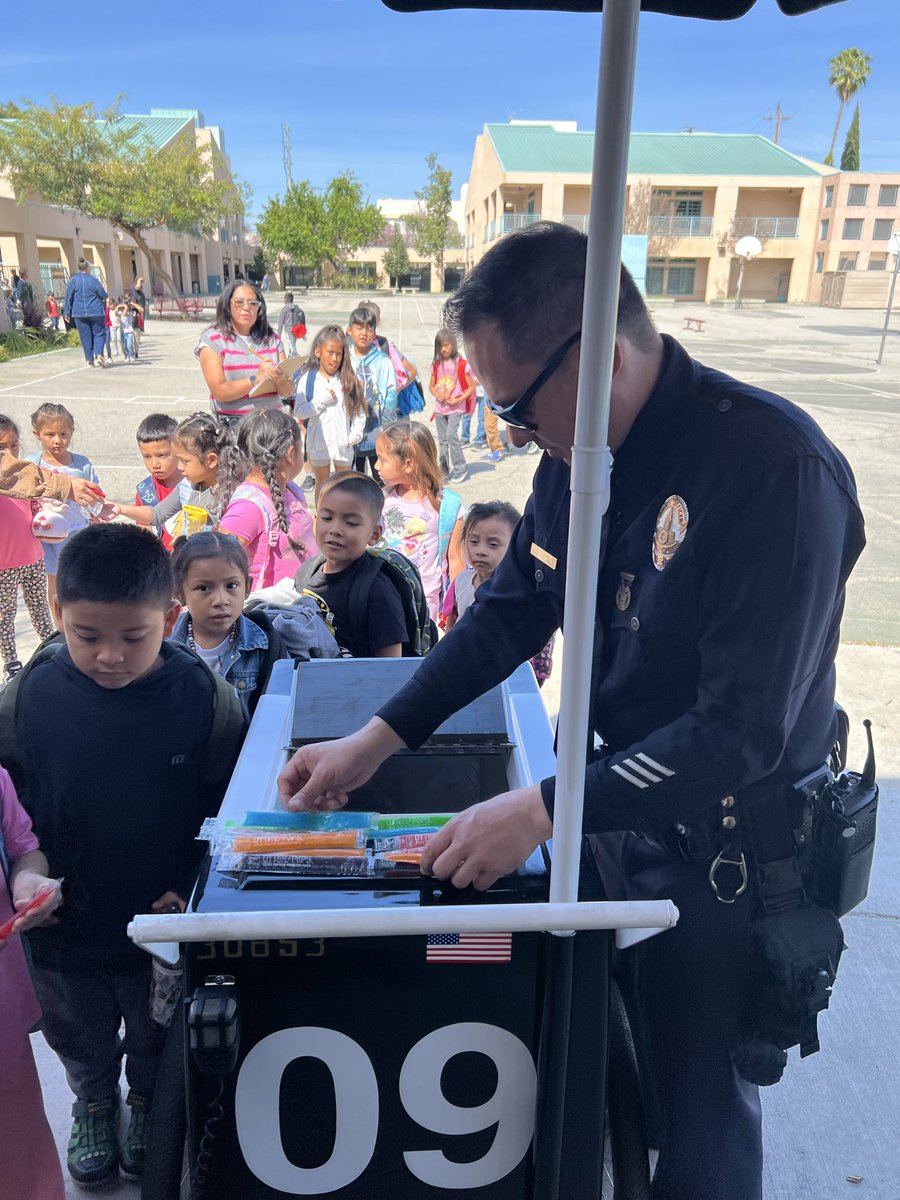 LAPD Van Nuys Div. tweet media