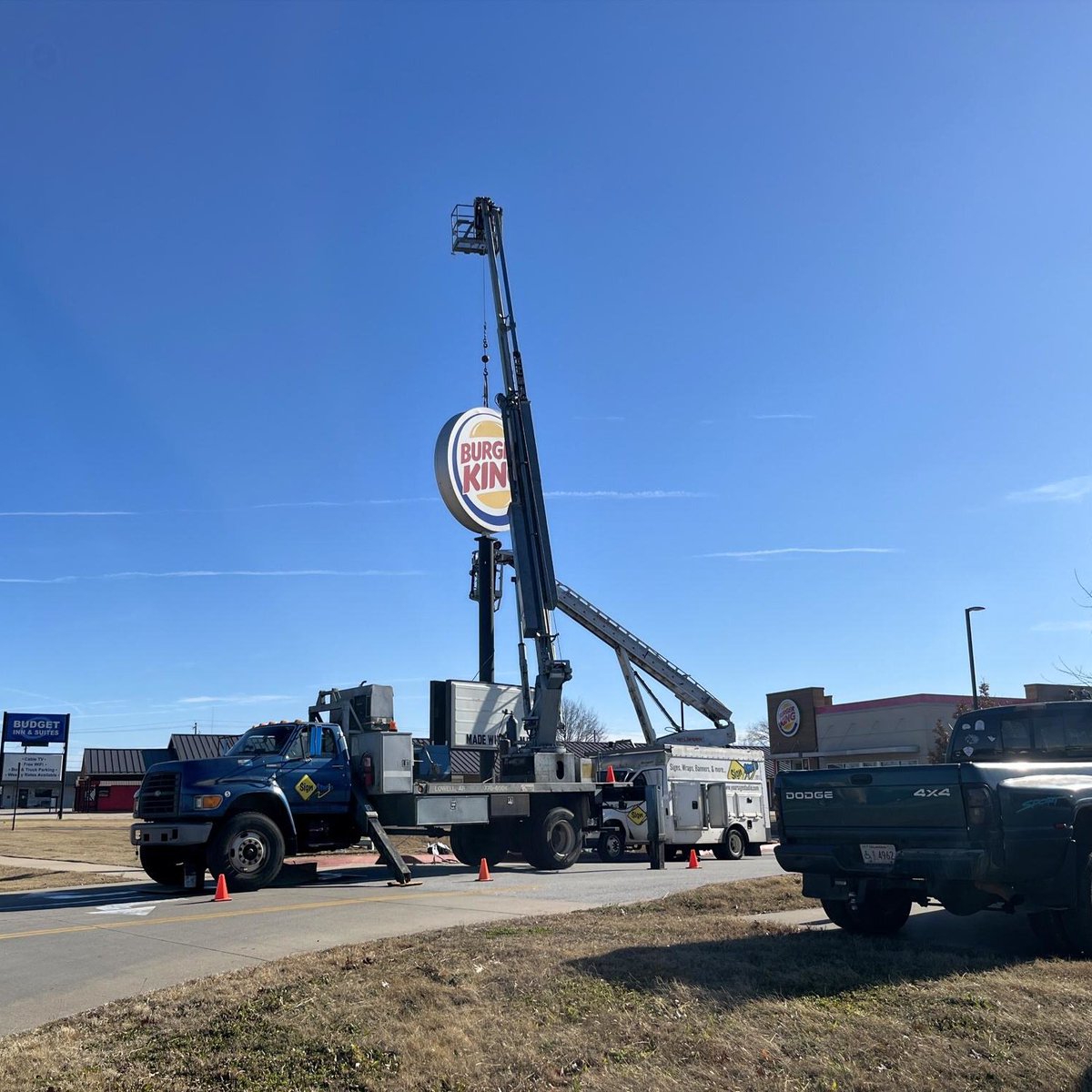 Another install complete! Burger King in Siloam Springs ✔️| #signstudio #notjustsigns #completevisualmarketing #signshop #nwasigns #wevegotyourback #yoursignsource
