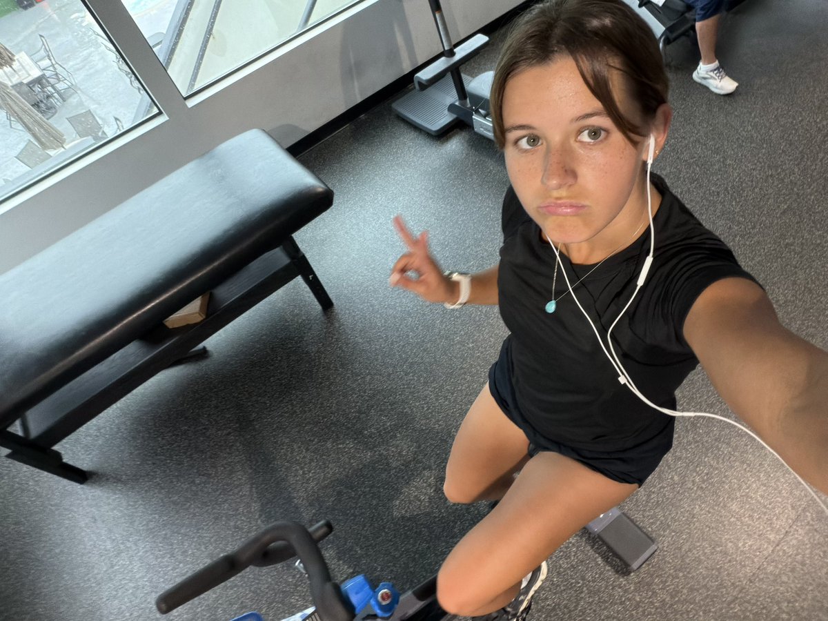 Julia Pintar tweet media