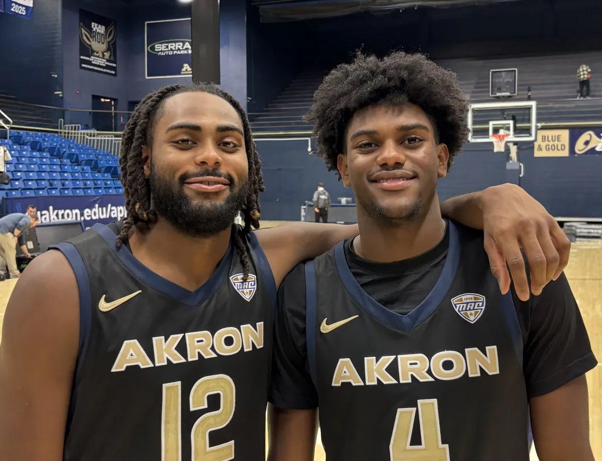 The Mahaffey brothers are back on the Big Moe Podcast! 🎙️

Fresh off leading the Akron Zips men’s basketball to a NCAA Division I Men’s Basketball Tournament berth, Moeller brothers Evan ’22 and Eric ’24 Mahaffey will join us Wednesday to talk about their championship run and