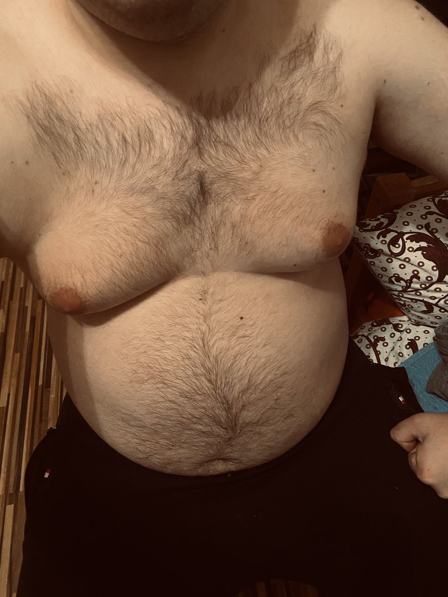 Максимко🐻 tweet media