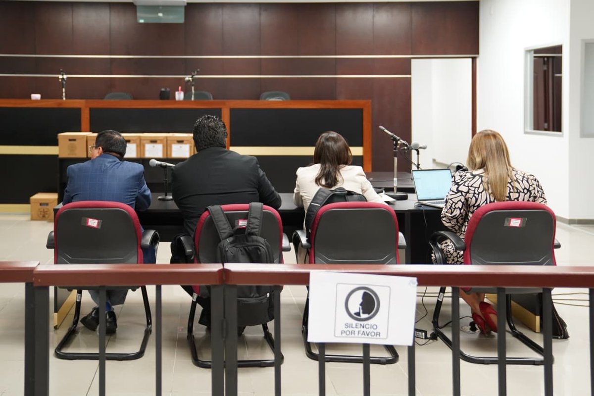 Fiscalía General de la República El Salvador tweet media