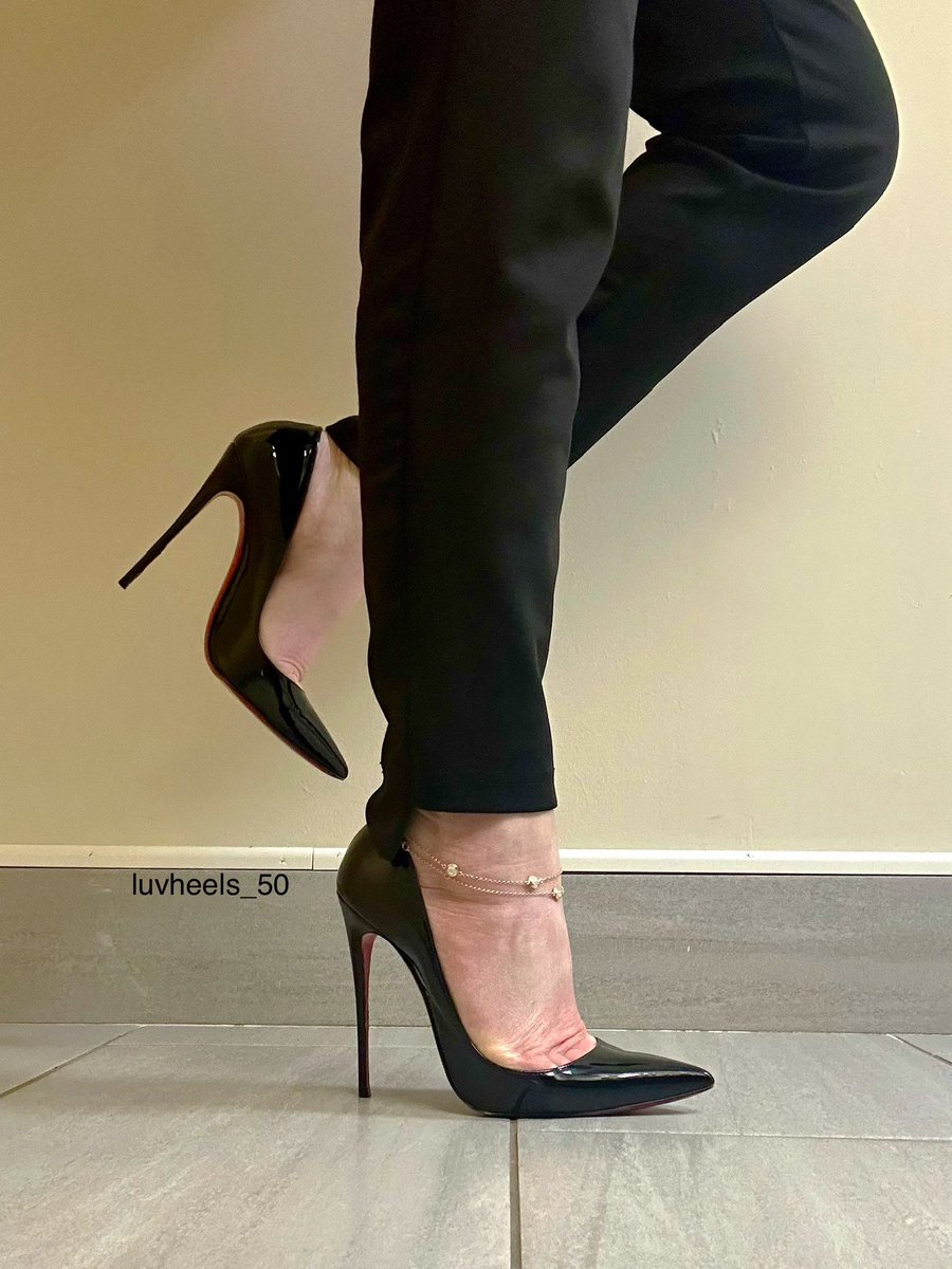 luv_heels tweet media