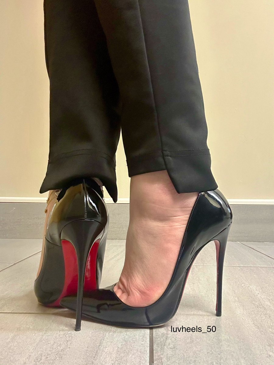 luv_heels tweet media