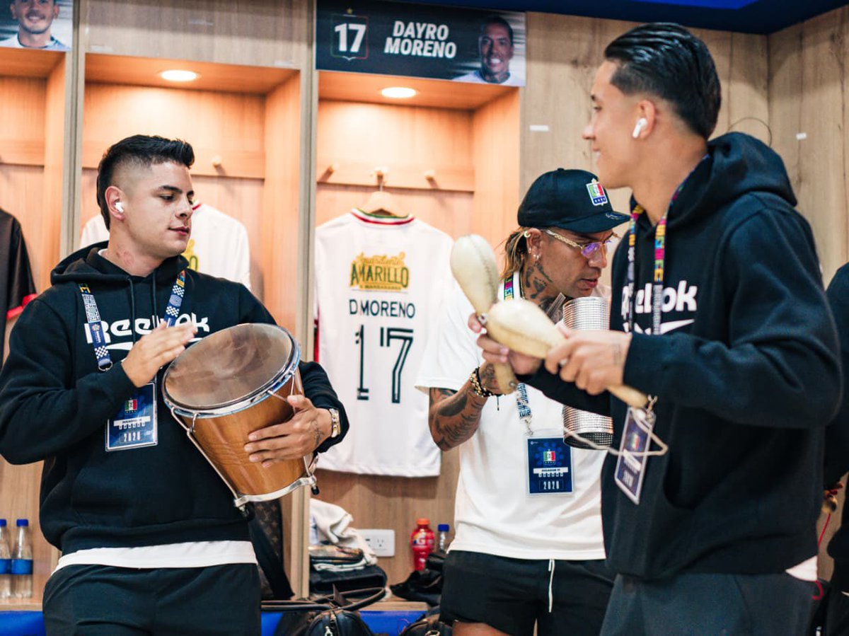 A esta hora el <a href="/oncecaldas/">🏆 Once Caldas ⭐️⭐️⭐️⭐️</a> descansa en su sede tras una larga espera en #Pereira para hacer la conexión a #Bucaramanga. El club espera por la reprogramación del partido de la fecha 12 que no se jugará este martes.  

Detalles a las 9 p.m. en #PitazoFinal en Radio Manizales.