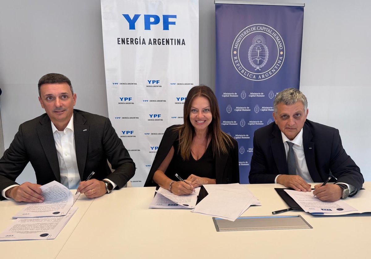 Ministerio de Capital Humano tweet media