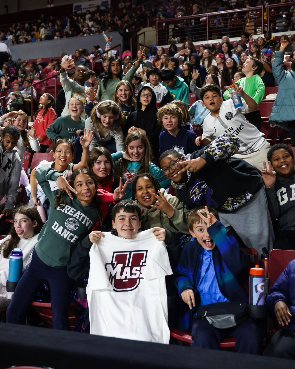 UMassWBB's tweet photo. To the best fans in the nation

A HUGE thank you for showing your support all season! 🫶❤️🤍

#Flagship 🚩 https://t.co/VdXC0yv4Vz