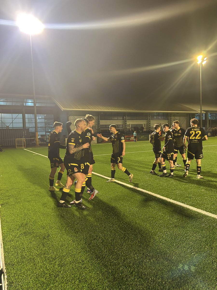 JoshSmed24 tweet media