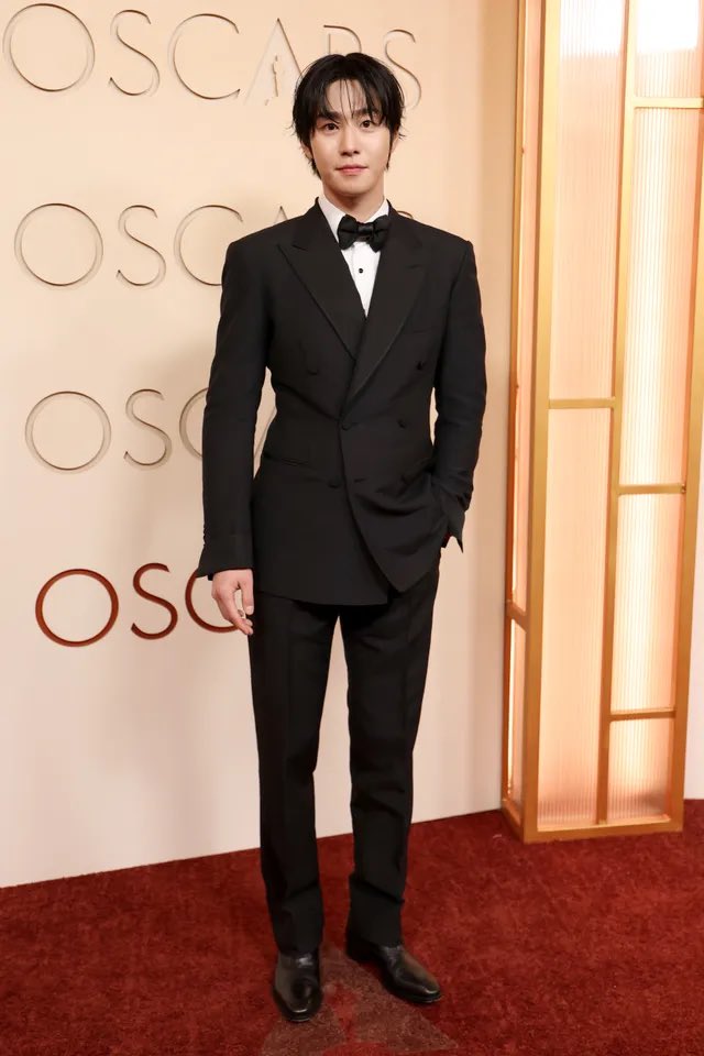 Urban Composition tweet media