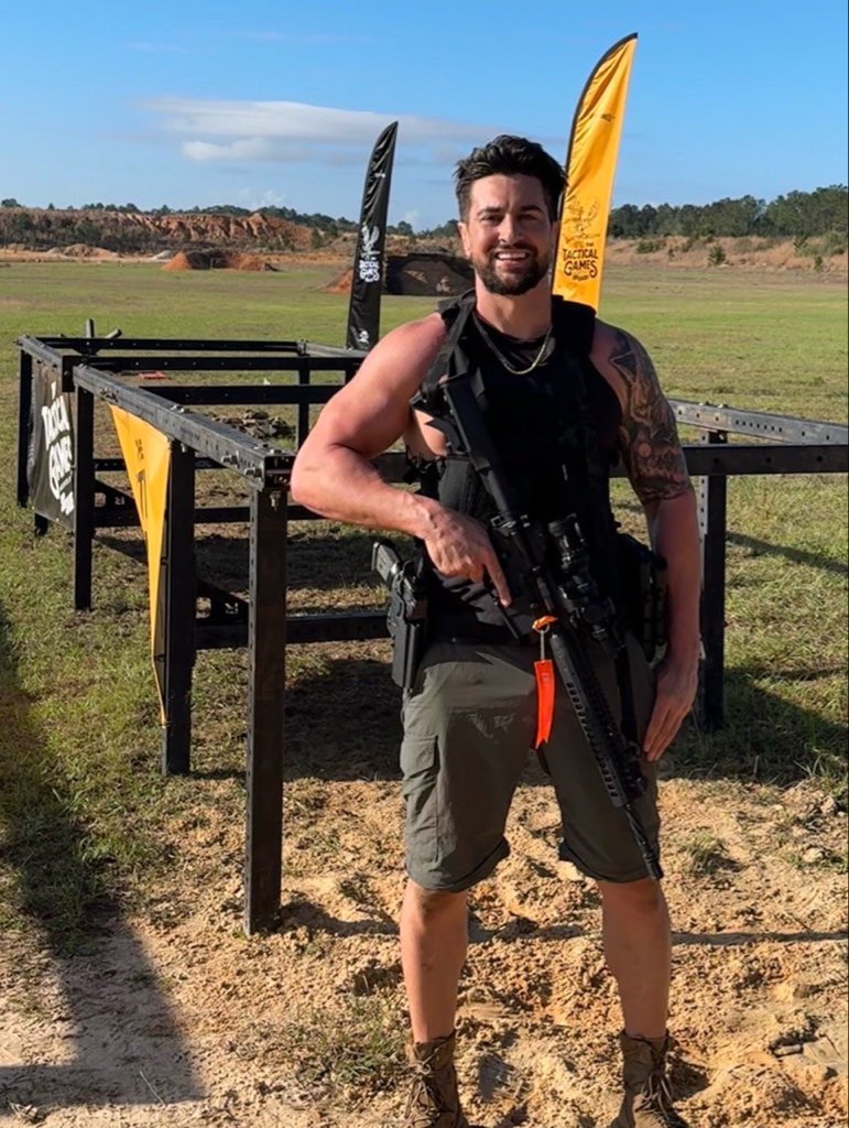 RobeTalk With Lee Kholafai tweet media