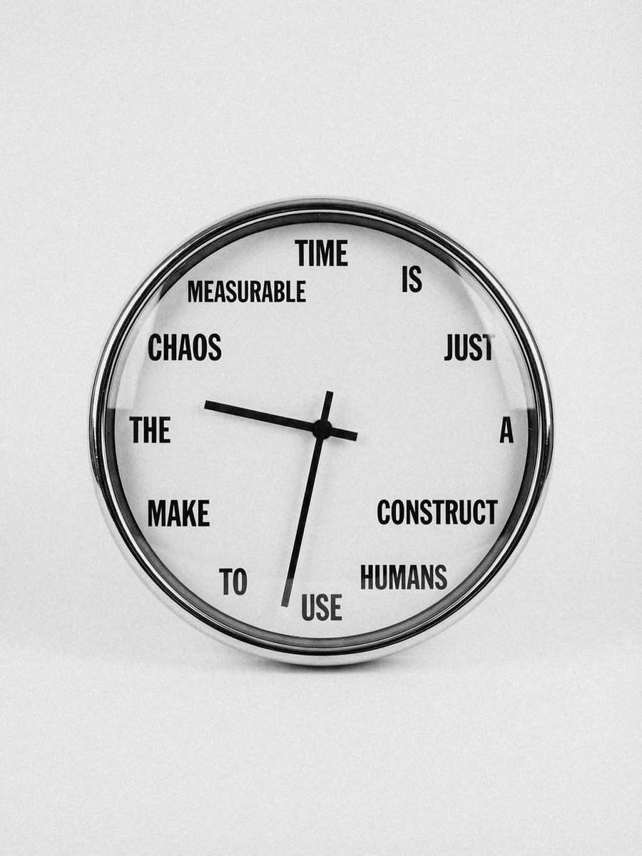 Mini Archillect tweet media