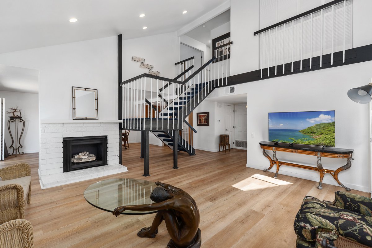 ImmelTeam's tweet photo. JUST LISTED | $1,100,000

25215 Arion Way, Mission Viejo, CA

3 Beds | 2.5 Baths | Office | 1,900 Sq. Ft.

Well-located in the heart of Mission Viejo, this inviting residence offers 3 bedrooms, 2.5 bathrooms, approximately 1,900 square feet, and a versatile downstairs office ideal for working from home or additional living space. The layout is designed for comfort and functionality, with doors opening to both the backyard and side yard, creating seamless indoor-outdoor flow that is perfect for entertaining or relaxing. Conveniently situated near shopping, dining, Target, Mission Viejo Lake, and easy freeway access, this home places everyday conveniences just moments away while enjoying the charm of an established neighborhood.

Listed by the Immel Team
Ryan Immel
949.500.5641
VIP@ImmelTeam.com
https://t.co/qoQuGH1paC