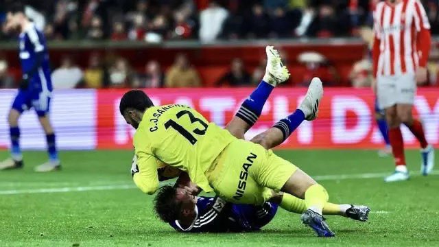 ElMeuPep's tweet photo. LO QUE VIO PAULINO EN AQUEL DERBI https://t.co/vqIKdjKkRO