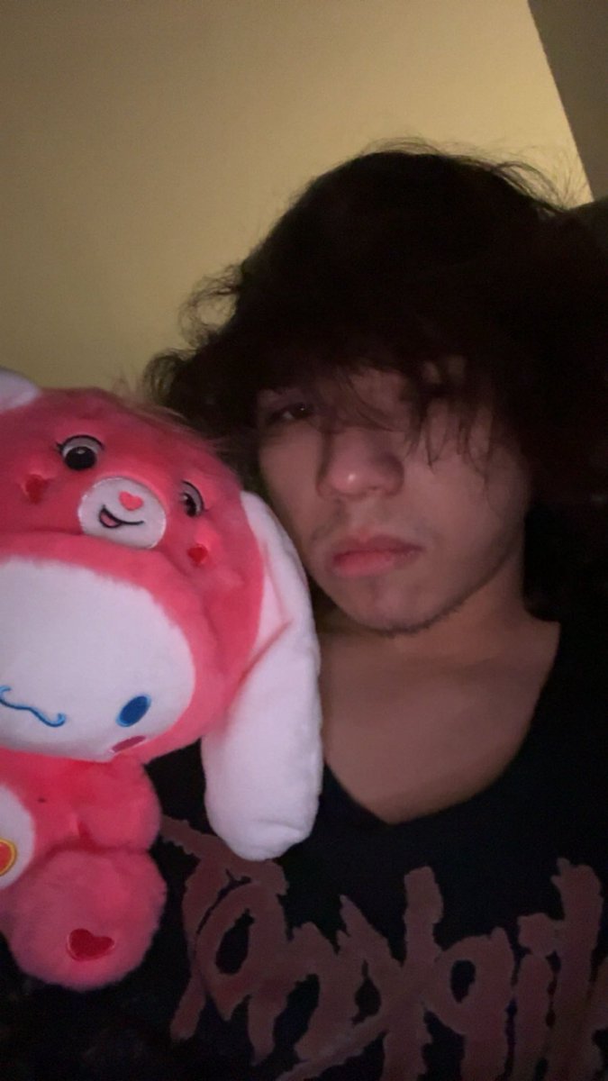 0ne_Lol's tweet photo. Notice who DID get a figure tho #WeUp #YourLost #CinnamonGotShooters https://t.co/Fq6A2TMqsP