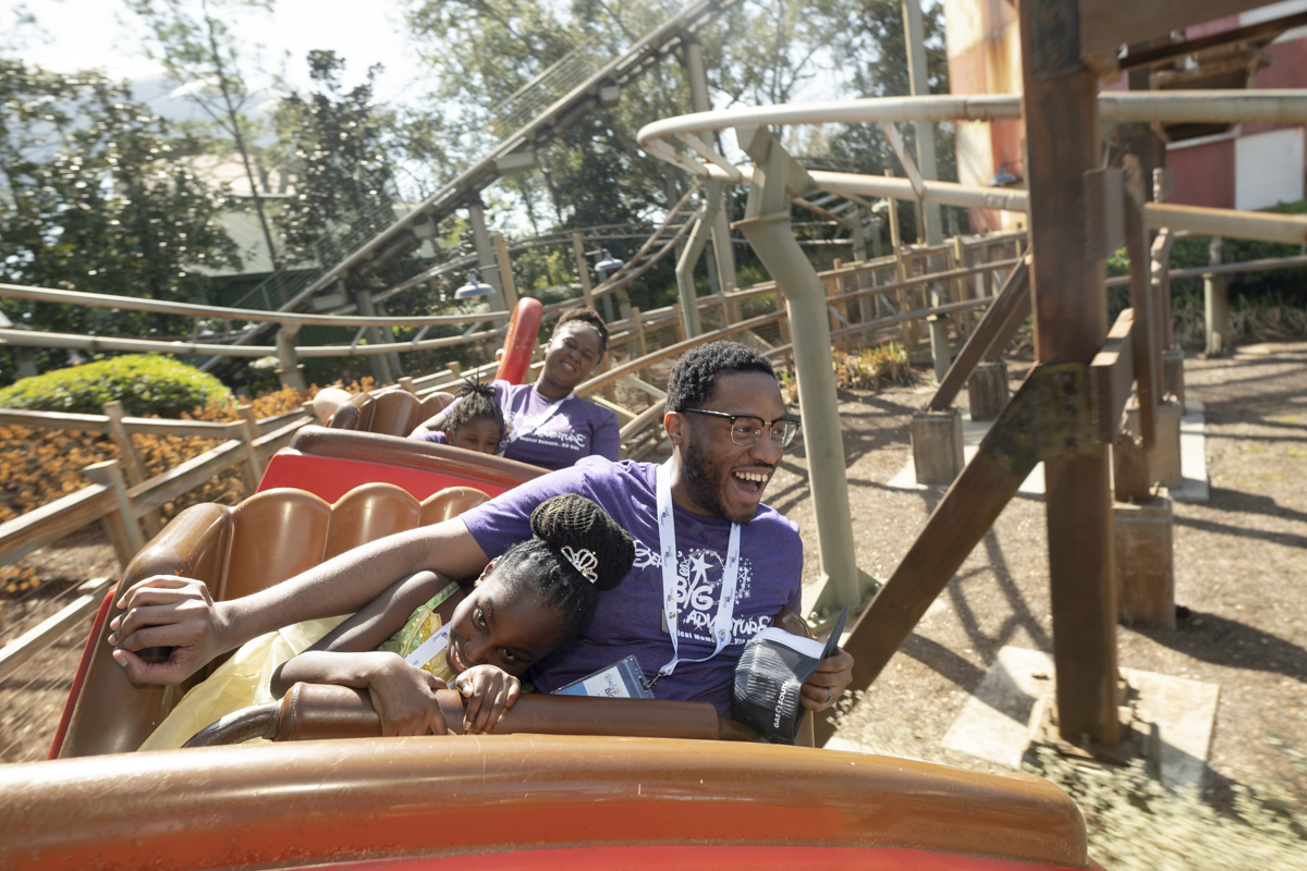 bertsbigadv's tweet image. Time flies when you're having fun! We're missing every second of our 2026 trip to @WaltDisneyWorld. #takeusback

📸 by Monarch Studio