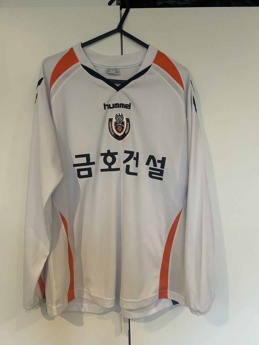 Red Card tweet media