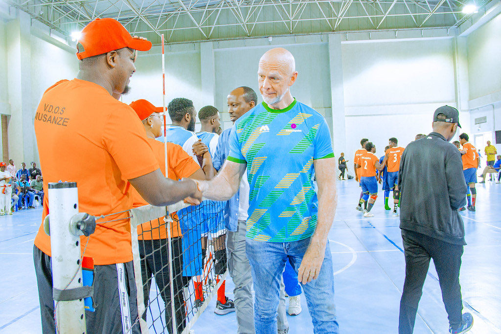 Coach Mandela tweet media