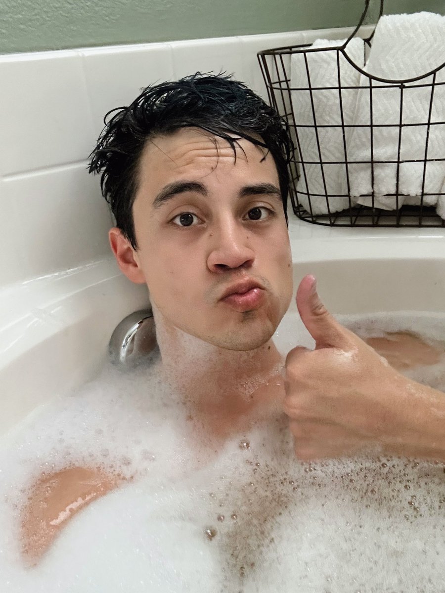 Ollie Dreamer tweet media