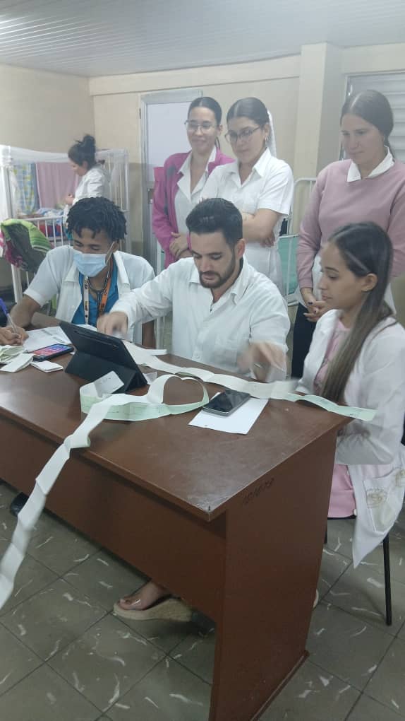 En el Hospital Pediátrico Provincial de #SanctiSpíritusEnMarcha se realizó Seminario de Cardiologia con el tema: Nociones elementales sobre EKG. #CubaPorLaSalud 
#SanctiSpíritusEnMarcha
 #CubaEstáFirme #CubaVencerá #UnidosXCuba 
#CubaNoEstáSola
#YoSigoAMiPresidente