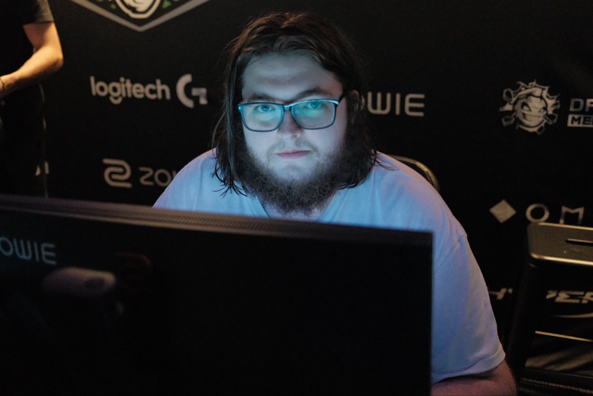 THUNDERdOWNUNDER tweet media