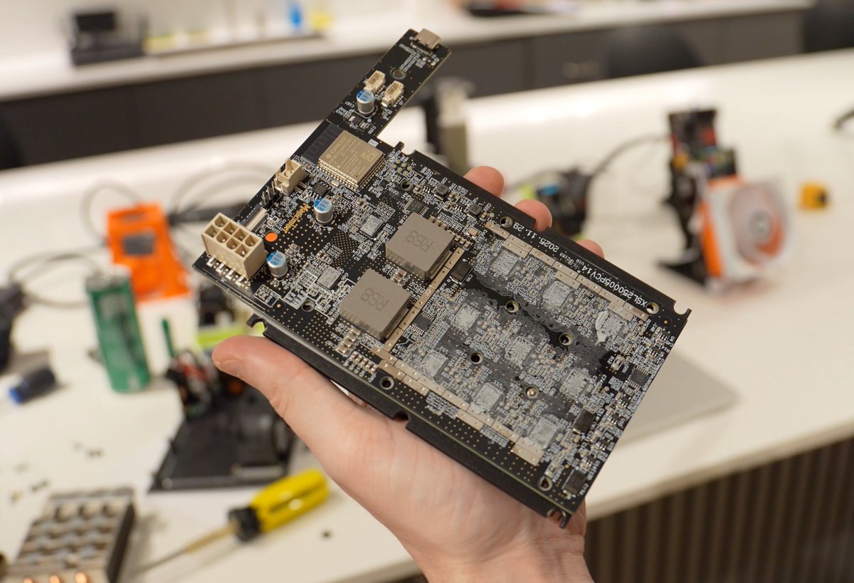 HeliumDeploy tweet media