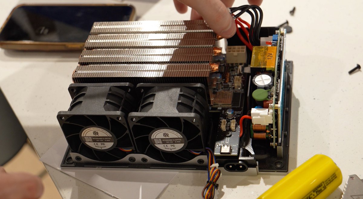 HeliumDeploy tweet media