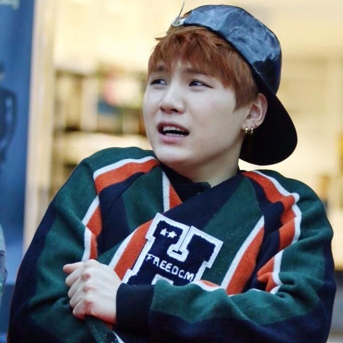 daily yoongi teef tweet media