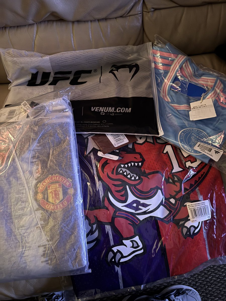 beast__mode77's tweet photo. @sneakerhuddle https://t.co/nNWlGl0fnE