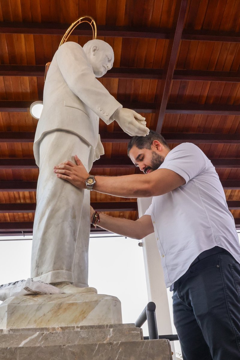 Riete del Gobierno tweet media