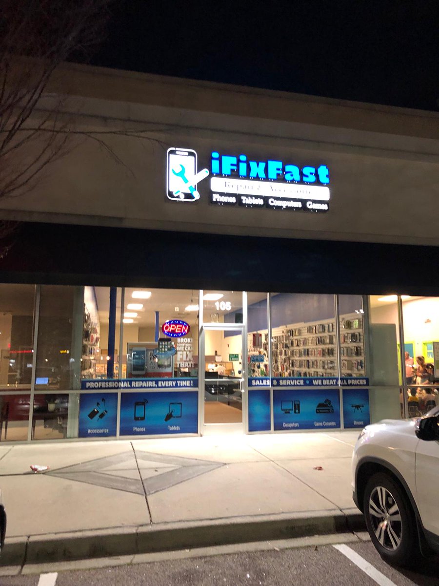 FixRaleigh's tweet photo. Cracked #iPad screen or slow #tablet? iFixFast offers fast, affordable repairs. Get #Screen, #LCD, #Battery, and #ChargingPort fixes, plus water damage, #Software optimization, and #motherboard repair.

#PhoneRepair #iPhoneRepair #TabletRepair #iPadRepair #PS5 #RaleighNC https://t.co/mdblROU6YN