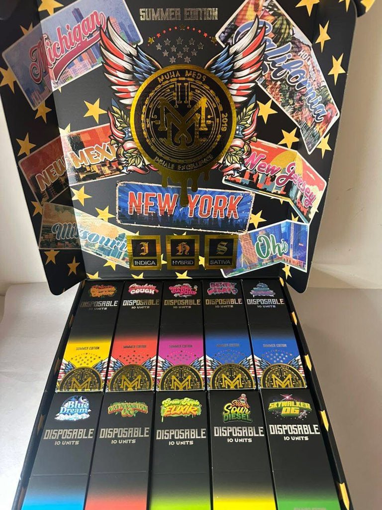 Cakecartsvape's tweet photo. Latest edition of MuhaMeds 
The number one best street vape 
$15 each 

https://t.co/ldO4kT2Bhi https://t.co/1SB6wVfHZ8