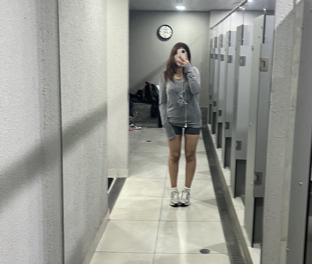 annbones tweet media