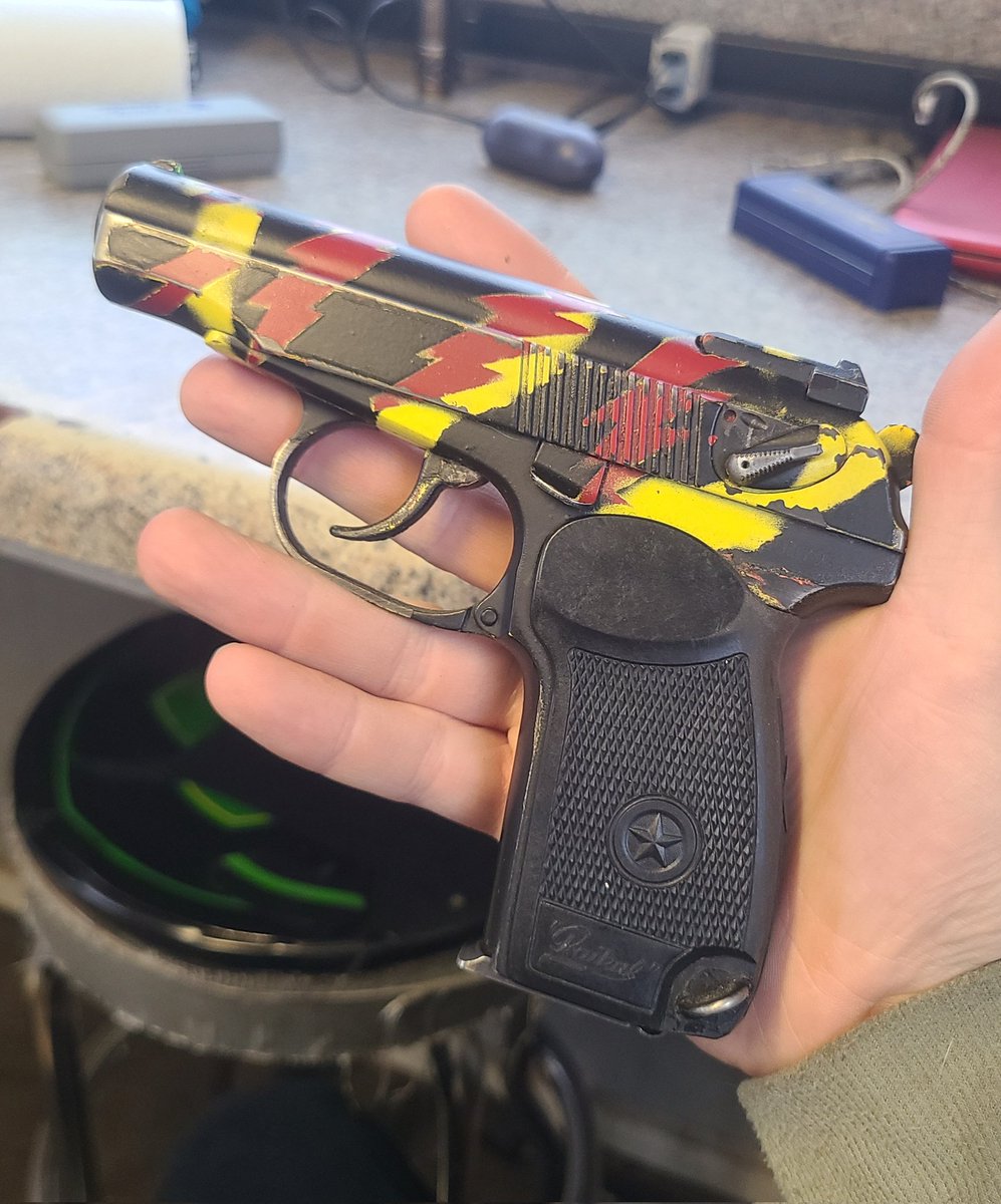 futabomber tweet media