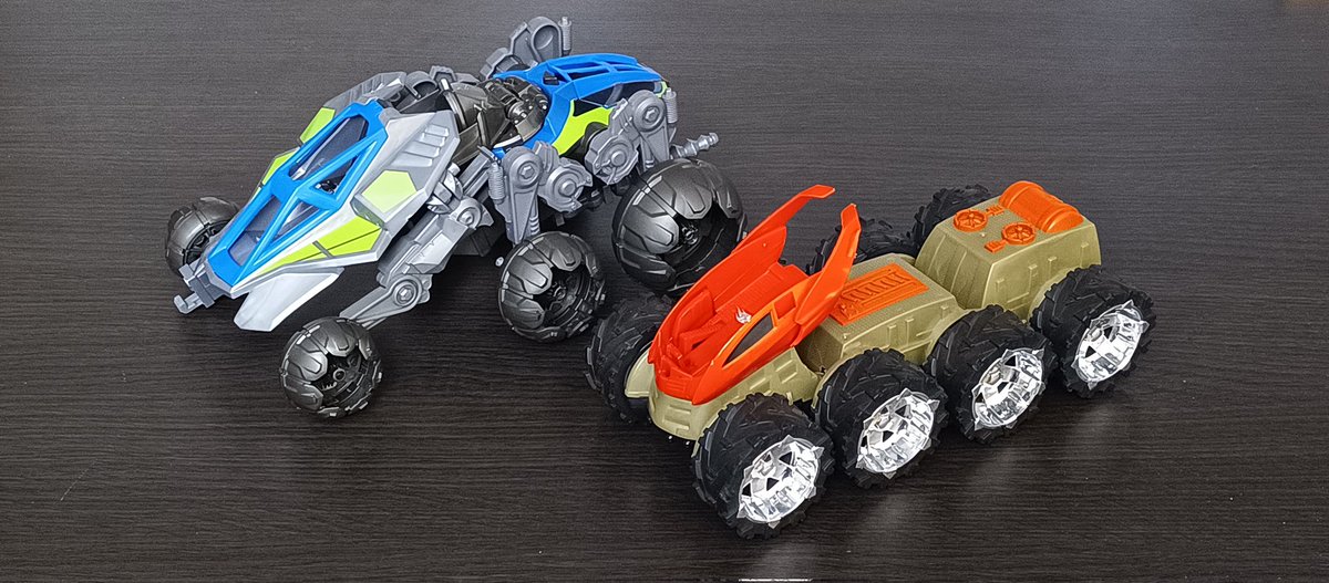 DenMiresan's tweet photo. - "A Hyperpod!...right?"
#acceleracers #hotwheels #battleforce5 https://t.co/5gvqNR1bVI
