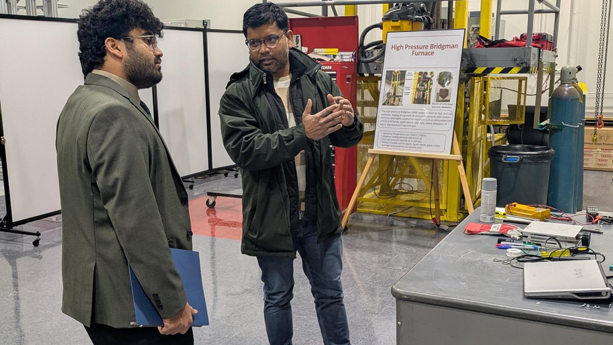WSUVoiland's tweet image. Voiland College was honored to host @IndiainSeattle for a tour of our #softwareengineering, #electricalengineering, and #materialscience research facilities during their recent visit to #WSU. 
#GoCougs