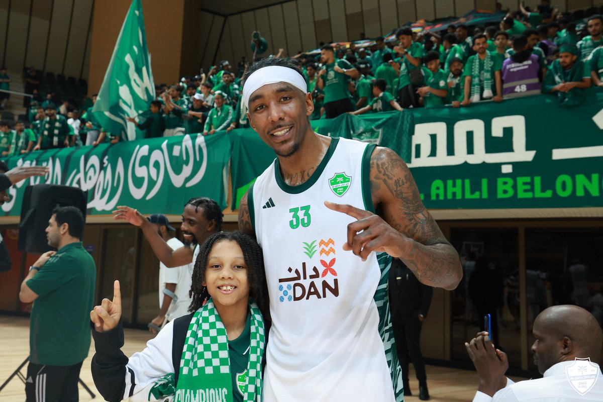 ستون موووووو طبيعي خياااااااالي خلص عالاتحاد ب3 رميات ثلاثية متتالية جللللللللددد 💚💚💚