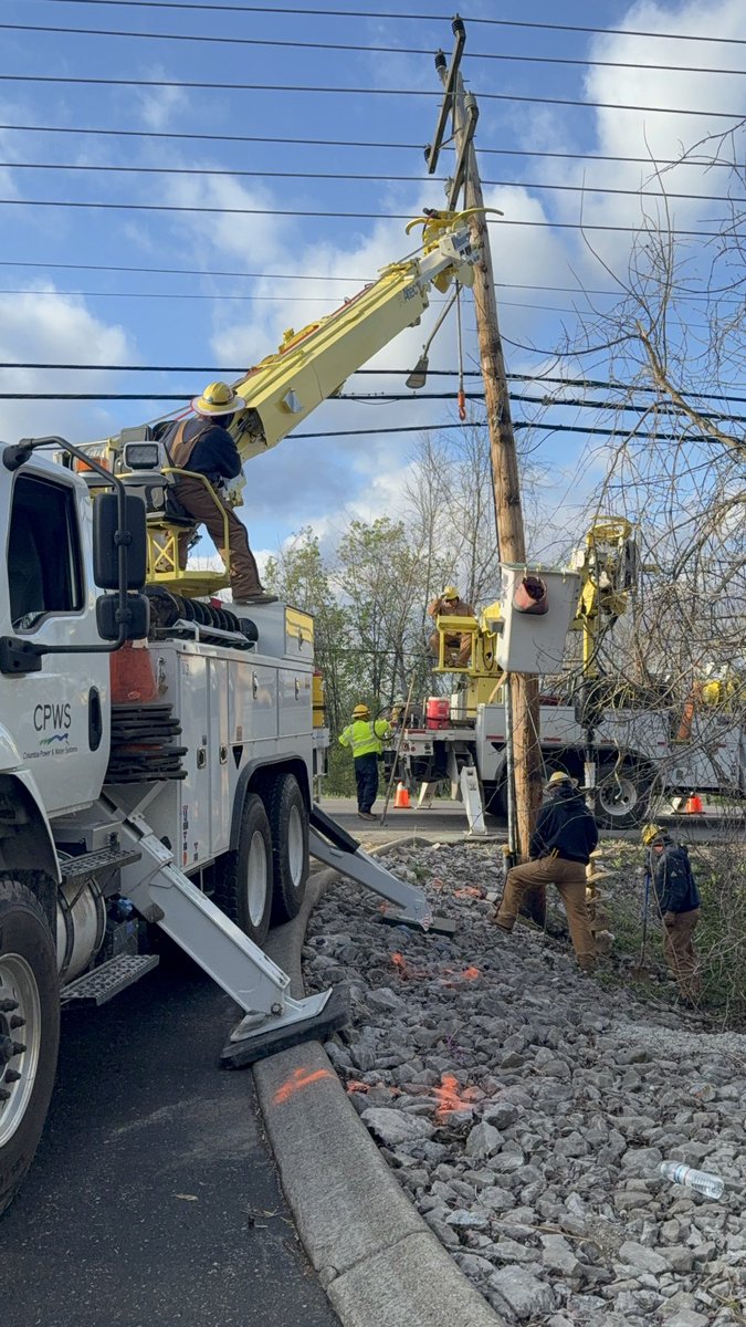 If you’re headed down Hampshire Pike near the Williamsport Pike split, please exercise extreme caution as CPWS crews replace a pole along the roadside.