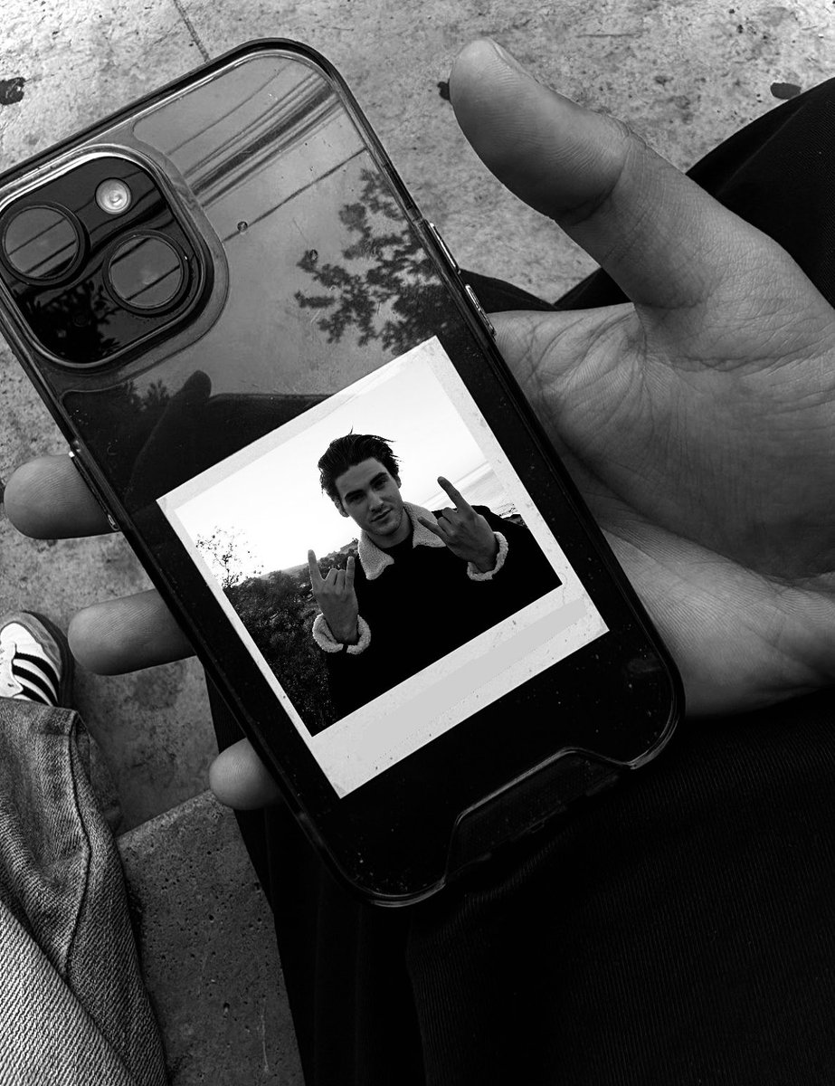 immeyah's tweet photo. liam dunbar’s phone case 🤍 https://t.co/Efe8ii6iOq