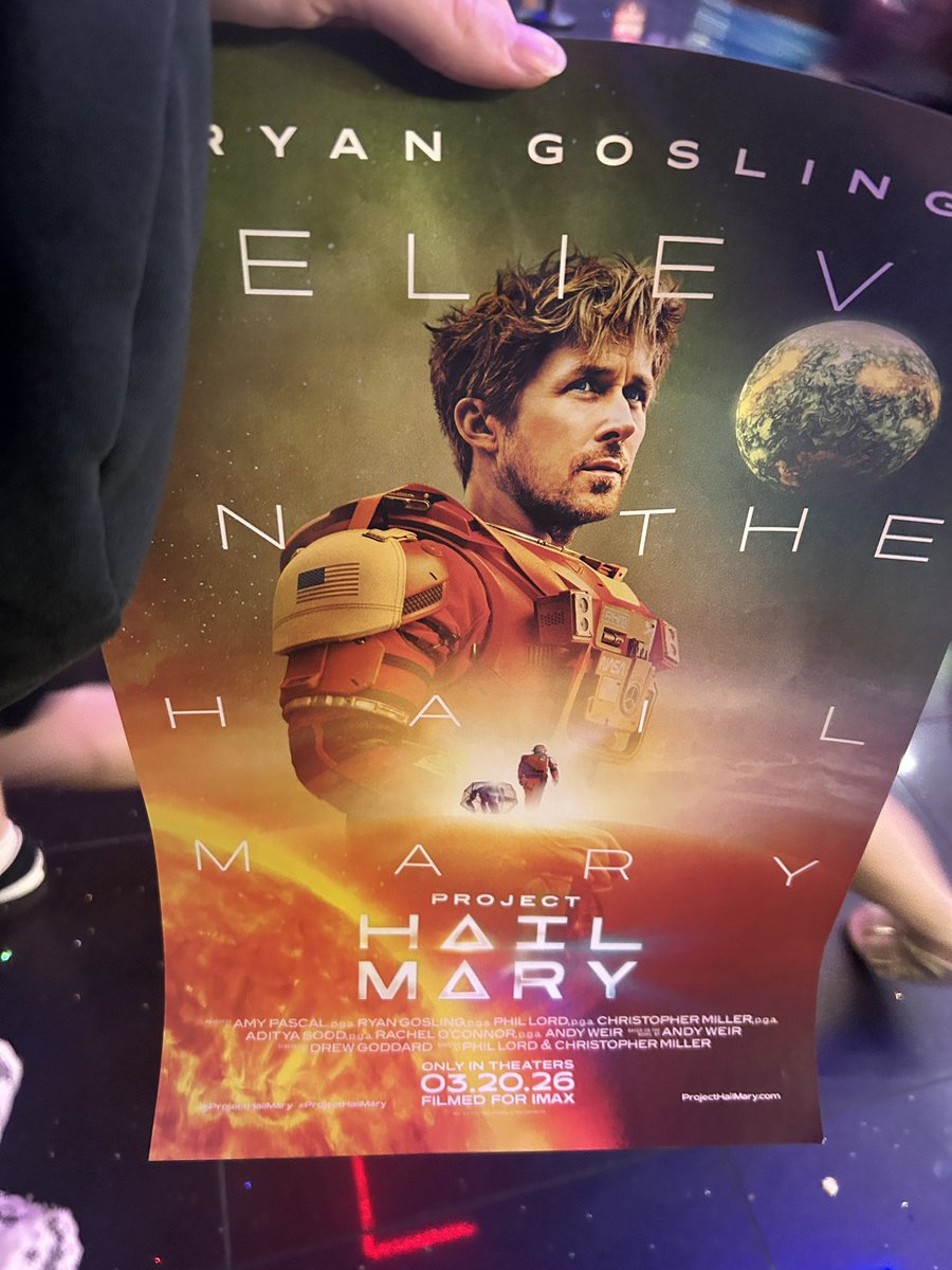 row 🍊 tweet media