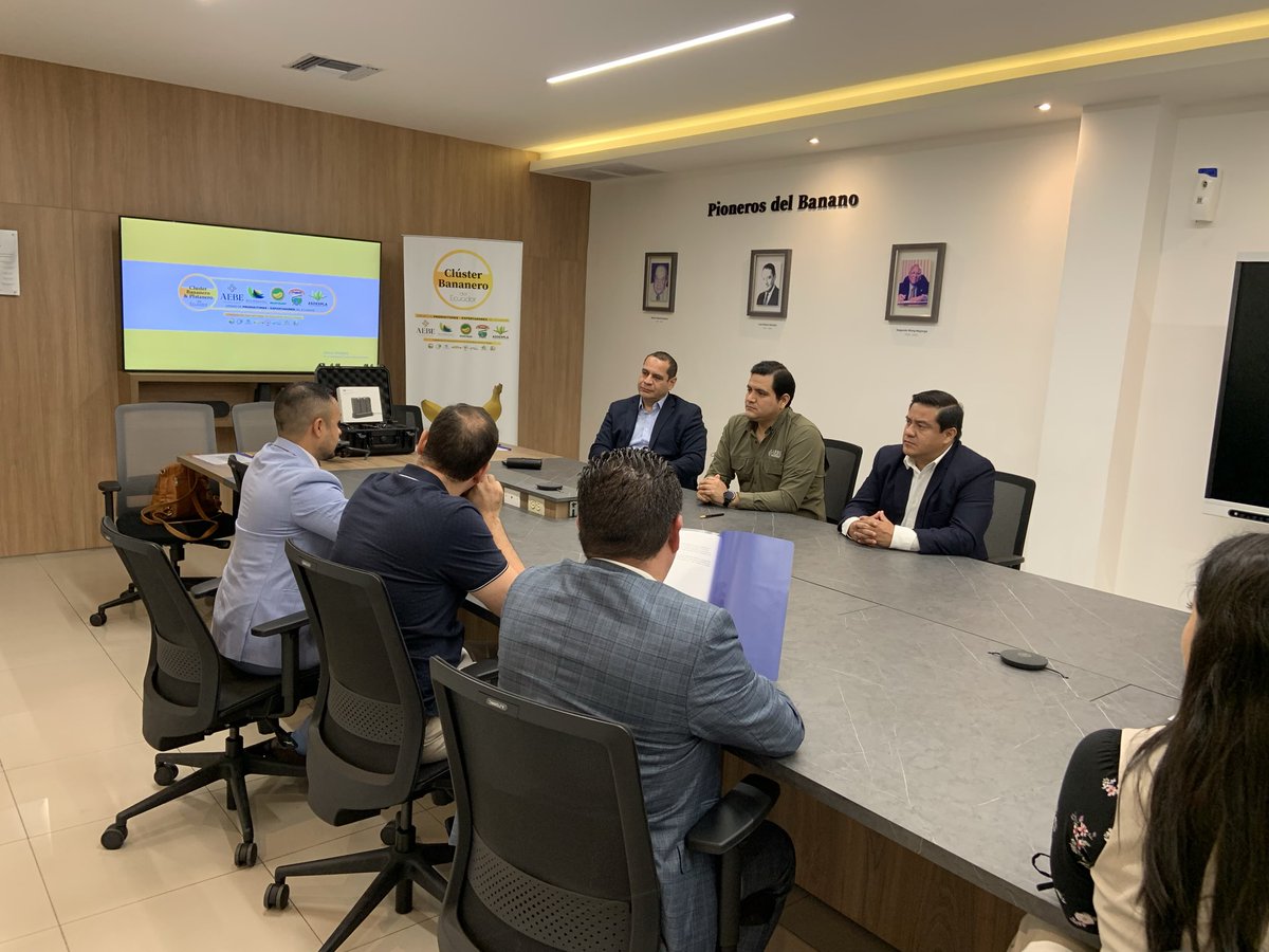 Acorbanec tweet media