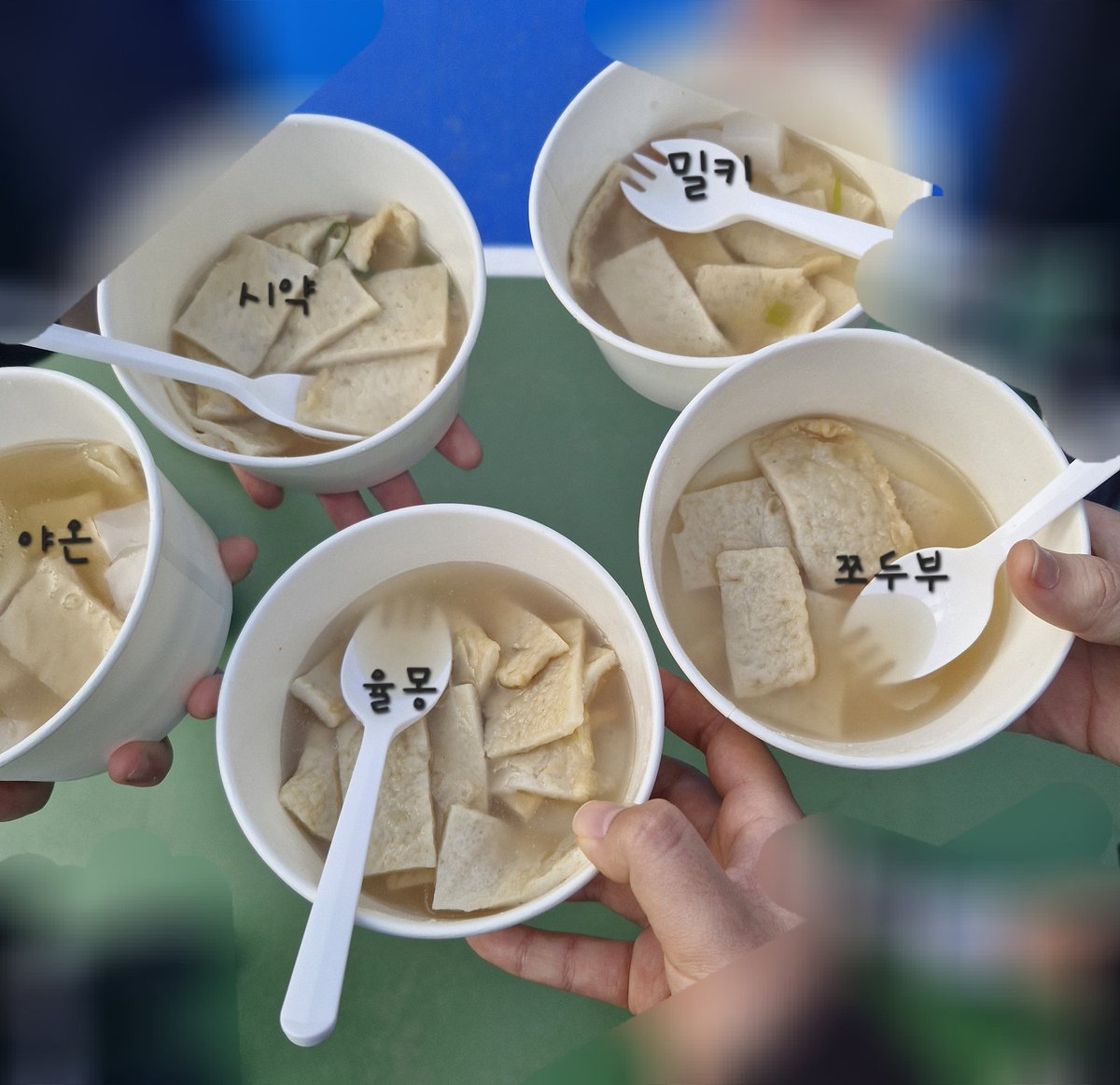 아홀로른 tweet media