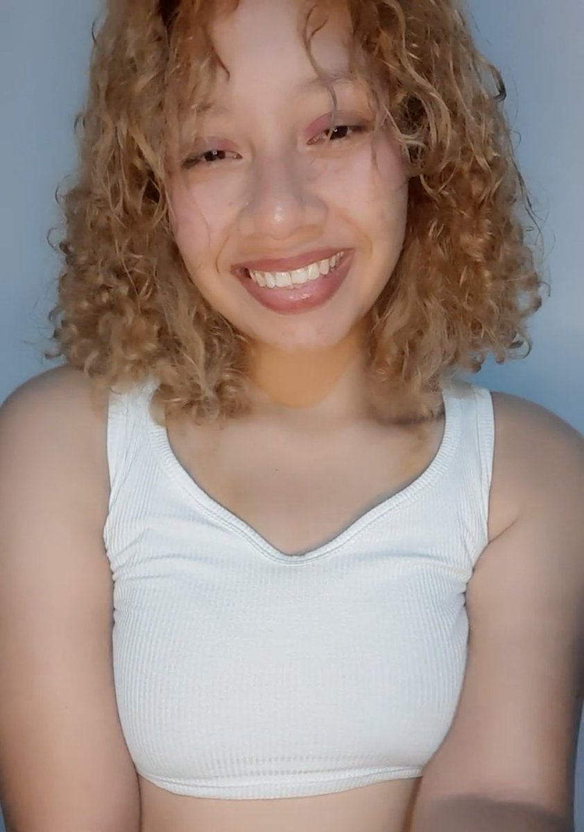 Giantess Models tweet media