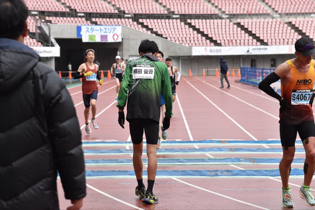 n_halfmarathon's tweet photo. JR東日本横田俊吾選手は新潟ハーフマラソン2026をもって引退となります。
中学時代からの直向きな姿勢、陸上に対する情熱、13年間の競技人生に賛辞を贈ります👏✨感謝の意を込めたフィニッシュが感動的でした🥹沢山の感動をありがとうございました。『よこたっきゅう』をこれからも応援しています📣 https://t.co/KjhYiJDgpx